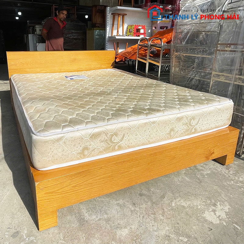 giuong-go-1m6-khung-day-kem-nem-cu-2 Giường Gỗ 1m6 Khung Dày Kèm Nệm Cũ
