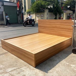 Giường Ngủ Gỗ MDF 1m8 Dáng Bệt Cũ