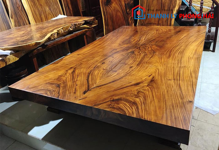 giuong-ngu-go-me-tay Gỗ Me Tây Là Gì? Phân Loại & Đặc Điểm Nhận Biết