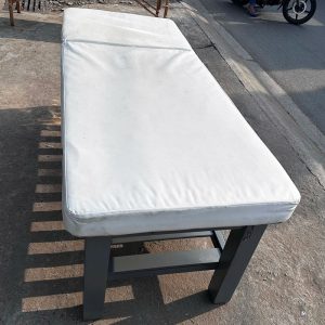 Giường Spa Nệm Trắng Chân Xám Cũ (Nhiều Size)