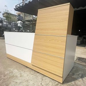 Quầy Lễ Tân Gỗ MDF 1m8 Thiết Kế Hiện Đại Cũ