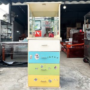 Tủ Quần Áo Trẻ Em Kèm Kệ Trưng Bày Cũ