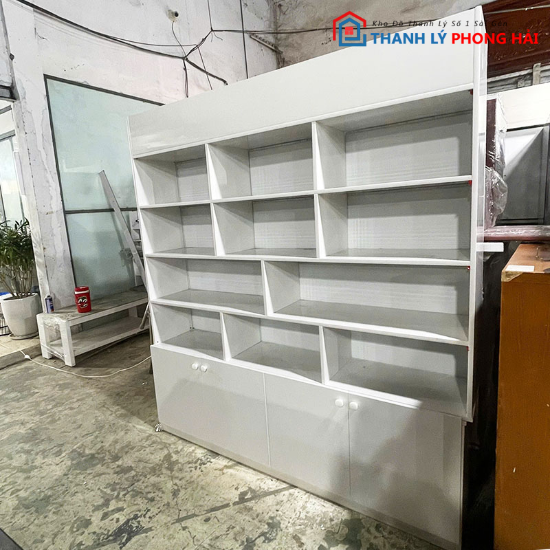 tu-trung-bay-nhua-1m6-co-led-cu-3 Tủ Trưng Bày Nhựa 1m6 Có Led Cũ