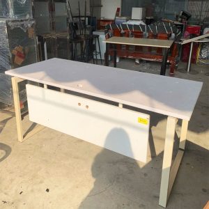 Bàn Làm Việc Bửng Treo 1m7 Cũ