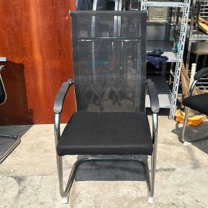 Ghế Chân Quỳ Lưng Lưới Tay Ốp Nhựa Cũ