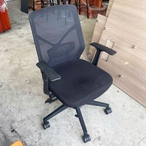 Ghế Tay Chữ T Lưng Lưới Thấp Cũ