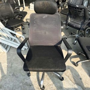 Ghế Xoay Lưng Vuông Có Tựa Đầu Cũ