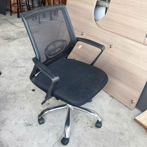 Ghế Xoay Tay Chữ V Lưng Lưới Cũ