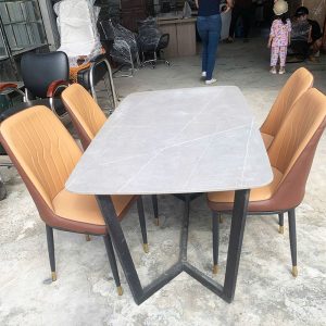 Bộ Bàn Ăn Mặt Vân Đá 1m4 Kèm 4 Ghế Monet Mới 99% (Nhiều Màu)