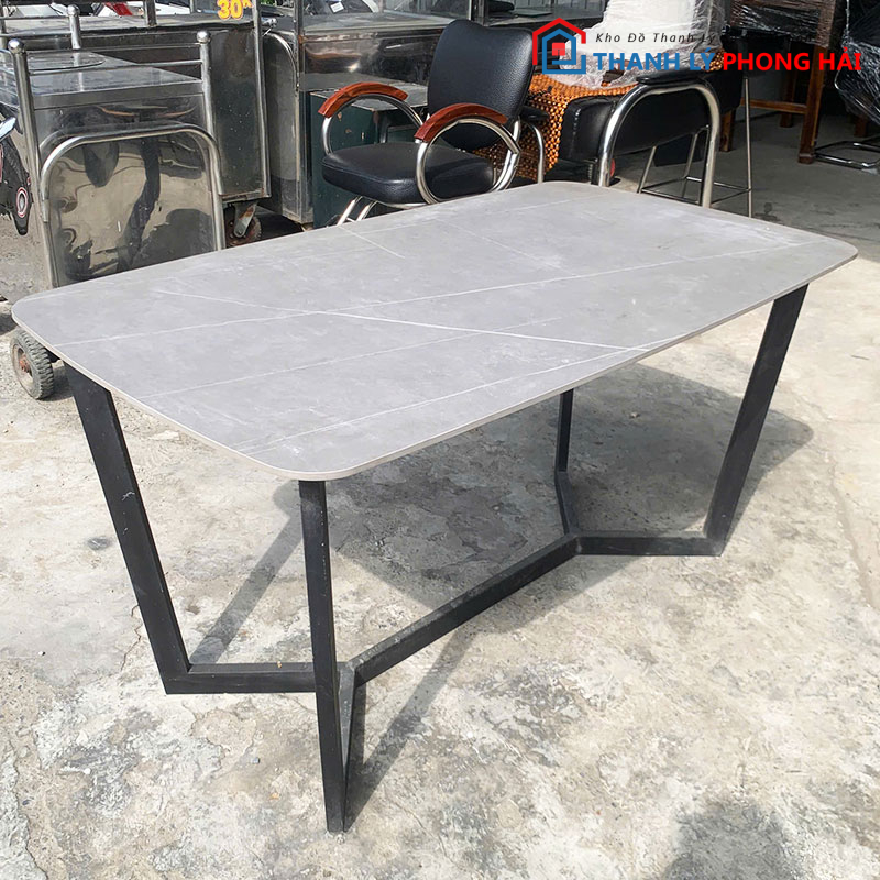 bo-ban-an-mat-van-da-1m4-kem-4-ghe-monet-5 Bộ Bàn Ăn Mặt Vân Đá 1m4 Kèm 4 Ghế Monet Mới 99% (Nhiều Màu)