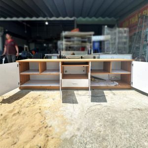 Kệ Tivi 1m7 Nhiều Ngăn 4 Cánh Cũ