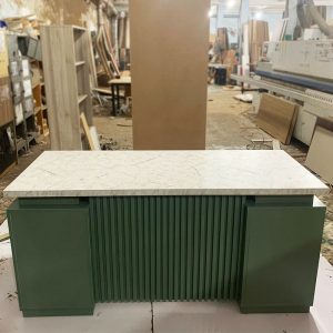 Bàn Giám Đốc Gỗ MDF 1m6 Màu Xanh Rêu Mới 99%