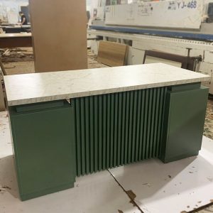 Bàn Giám Đốc Gỗ MDF 1m6 Màu Xanh Rêu Mới 99%