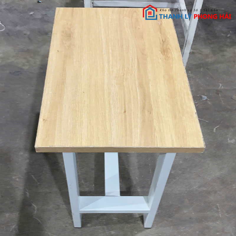 ban-hoc-sinh-nho-gon-cu-1 Bàn Học Sinh Nhỏ Gọn Cũ