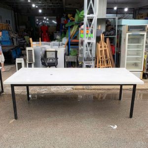 Bàn Họp 2m4 Mặt Gỗ Trắng Chân Sắt Cũ