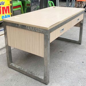 Bàn Khung Inox 2 Hộc Mặt Gỗ MDF Cũ (Nhiều Size)