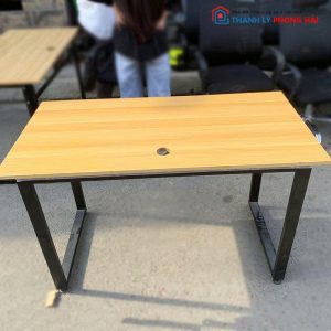 Bàn Làm Việc 1m2 Chân Sắt Mặt Gỗ Trắng Cũ (Nhiều Màu)