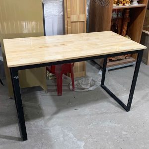 Bàn Làm Việc Mặt Gỗ Cao Su 1m2 Chân Sắt Chữ U Cũ