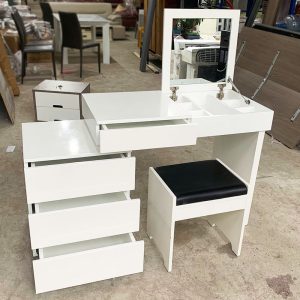 Bàn Trang Điểm 1m4 Gỗ MDF Kèm Đôn Ngồi Cũ
