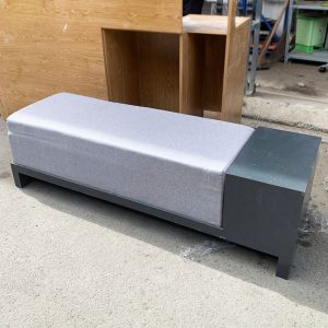 Băng Sofa Chờ 1m6 Khung Gỗ Cũ