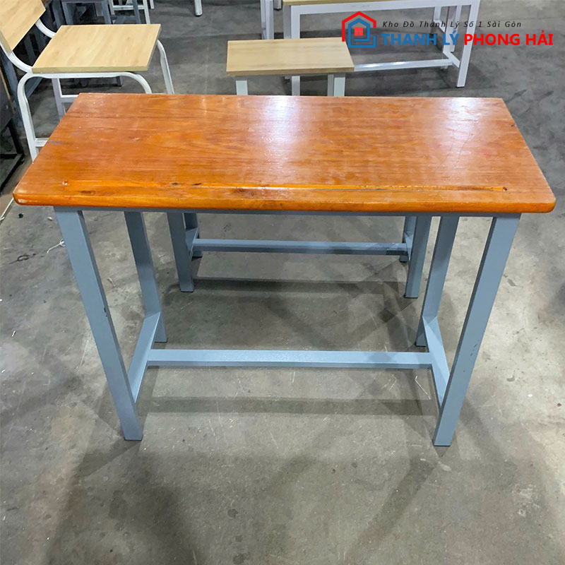 bo-ban-hoc-chan-sat-90cm-3 Bộ Bàn Học Chân Sắt 90cm Mặt Gỗ Cũ