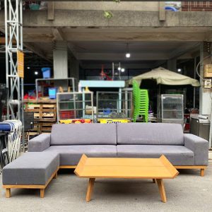 Bộ Sofa Bọc Vải Bố Màu Xám 3m2 Kèm Bàn Gỗ Cũ