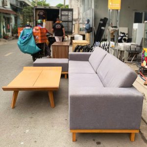 Bộ Sofa Bọc Vải Bố Màu Xám 3m2 Kèm Bàn Gỗ Cũ
