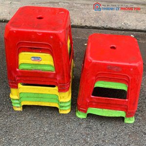 Đôn Ghế Nhựa Lùn Cũ (Nhiều Màu)