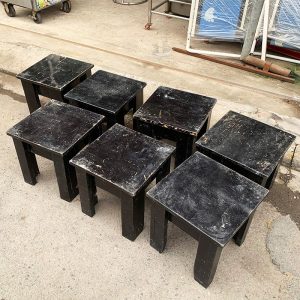 Ghế Cafe Cóc Gỗ Tự Nhiên Màu Đen Cũ