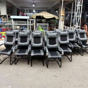 Ghế Gaming Chân Quỳ Bọc Da Cũ