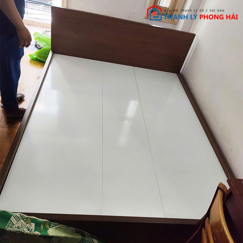 giuong-ngu-go-mdf-dang-bet-cu-1 Giường Ngủ Gỗ MDF Dáng Bệt Cũ