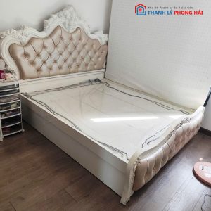 Giường Ngủ Hoàng Gia Ốp Nệm Cao Cấp Cũ