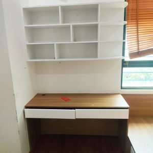 Hệ Bàn Học Kèm Kệ Trưng Bày Cũ