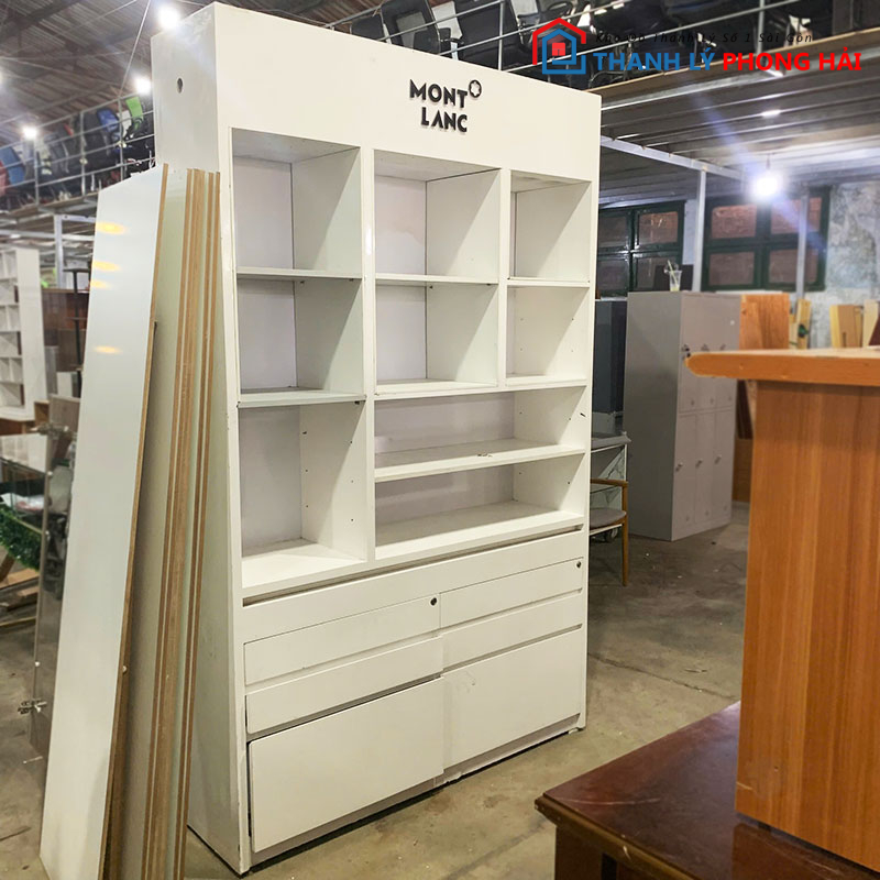 tu-trung-bay-san-pham-mont-lanc-cu-1 Tủ Trưng Bày Sản Phẩm Mont Lanc 1m5 Cũ