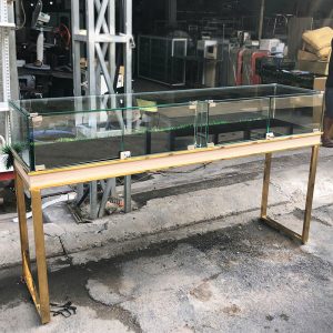 Tủ Trưng Bày Trang Sức 1m78 Khung Sắt Mặt Kính Cũ