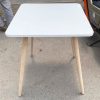 Bàn Cafe Gỗ Đơn Giản Cũ