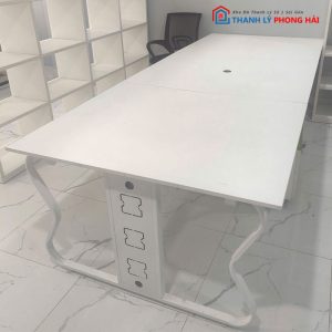 Bàn Họp Chân Chữ B Màu Trắng Cũ