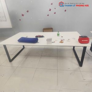 Bàn Họp Mặt Gỗ Công Nghiệp Chân Chữ U Cũ