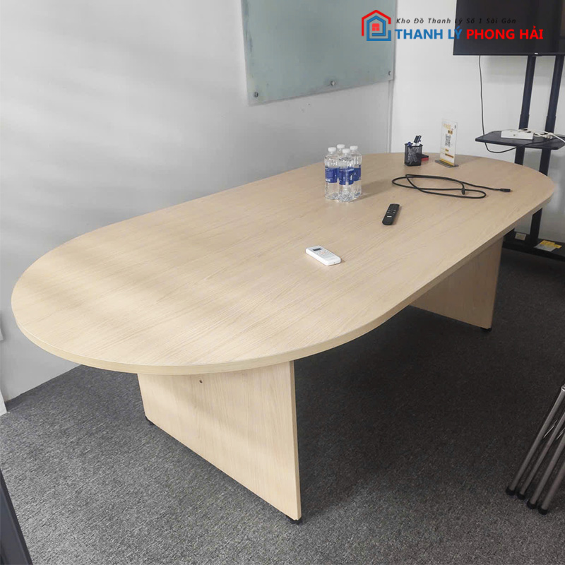 ban-hop-oval-go-mdf-cu-2-1 Bàn Họp Oval Gỗ MDF Cũ