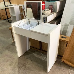 Bàn Trang Điểm Gương Ẩn Gỗ MDF Cũ