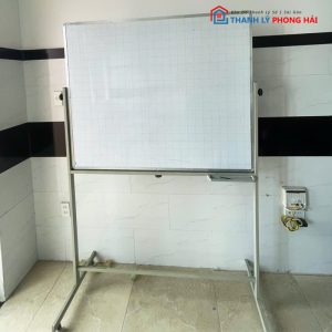 Bảng Trắng Có Bánh Xe Cũ (Nhiều Kích Thước)