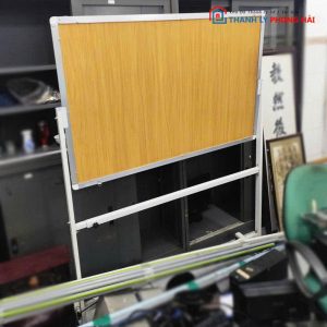 Bảng Trắng Có Bánh Xe Cũ (Nhiều Kích Thước)