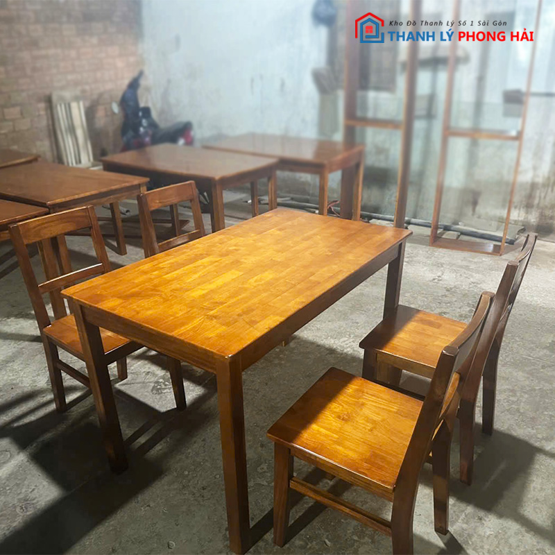 bo-ban-an-go-4-ghe-don-gian-moi-99 Bộ Bàn Ăn Gỗ 4 Ghế Đơn Giản Mới 99%