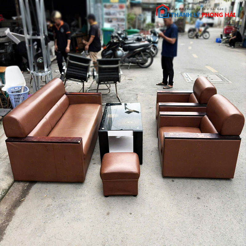 bo-sofa-5-mon-boc-da-kem-ban-cu-2 Bộ Sofa 5 Món Bọc Da Kèm Bàn Cũ