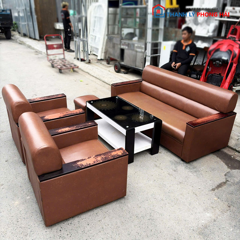 bo-sofa-5-mon-boc-da-kem-ban-cu-3 Bộ Sofa 5 Món Bọc Da Kèm Bàn Cũ