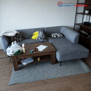 Bộ Sofa Bọc Vải Xám Góc L Kèm Bàn Trà Gỗ Cũ