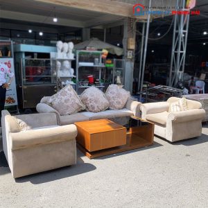 Bộ Sofa Chi Lai Bọc Vải Kèm Bàn Trà Gỗ Cũ