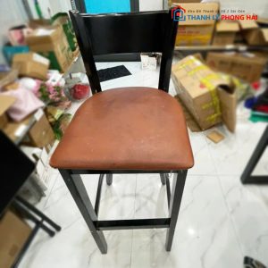 Ghế Bar Chân Cao Đệm Bọc Da Cũ