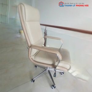 Ghế Trưởng Phòng Bọc Da Màu Kem Cũ