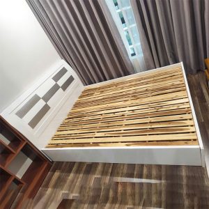 Giường Gỗ Màu Trắng Kiểu Caro Cũ